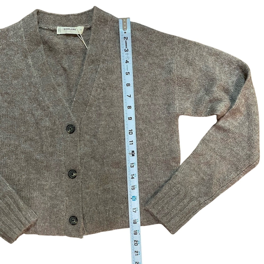 Everlane NWT High V Cropped Cardigan In Alpaca Taupe Melange XS - Picture 14 of 14
